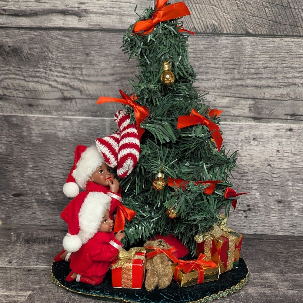Festive Christmas Tree with Kiddos